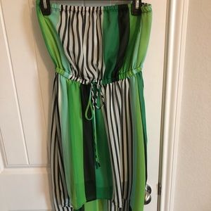 NEVER BEEN WORN High to low mid length dress!